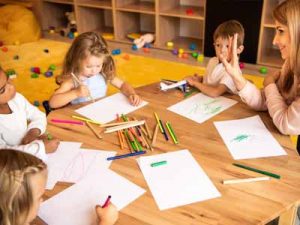 Kids working on drawing at Gahanna, Ohio preschool